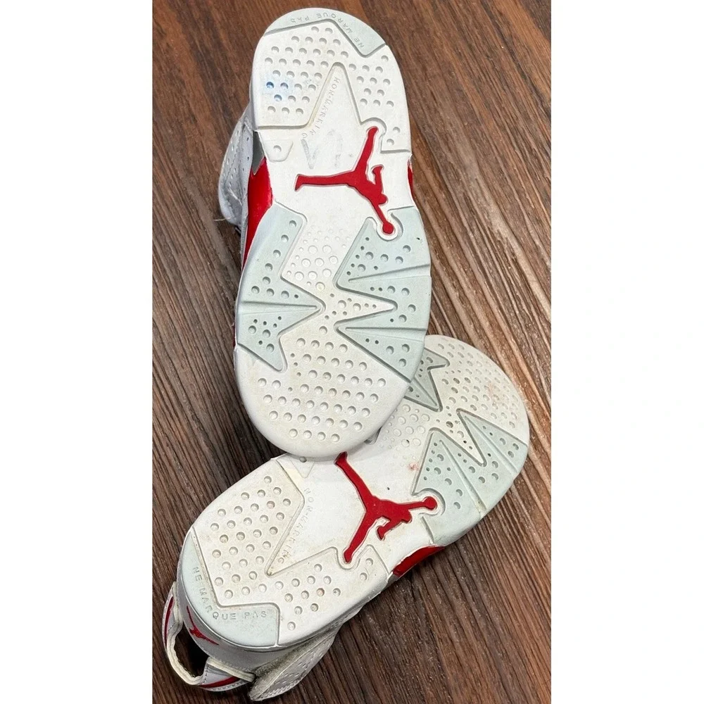 Nike Air Jordan 6 Retro Kids Boys Size 9C White Red Athletic Shoes Sneakers